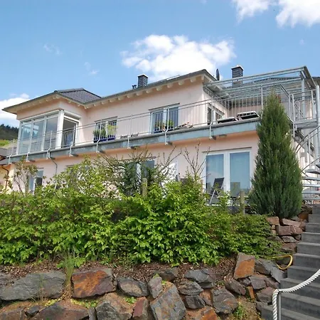 Weingut Amlinger&sohn *